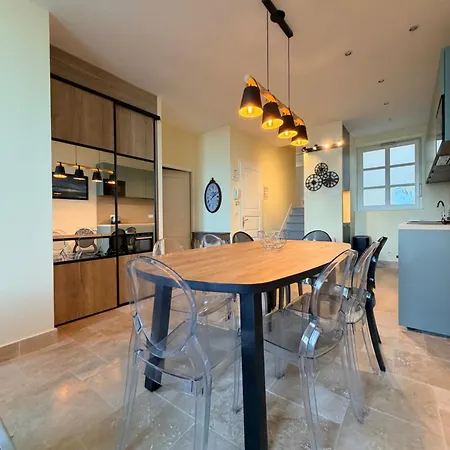 L'annexe Traditions 아파트